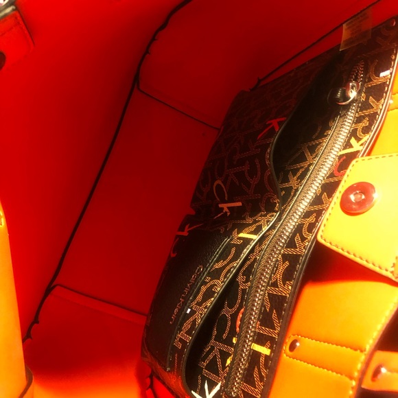 Calvin Klein Bag - Picture 1 of 3